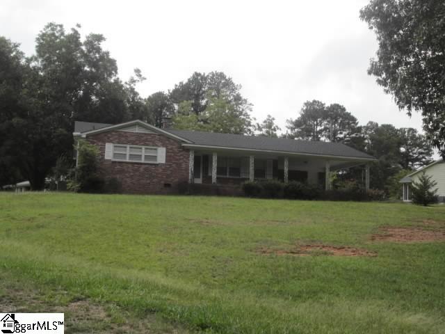 Property image 1 at 206 Blakely Avenue, Laurens, SC 29360