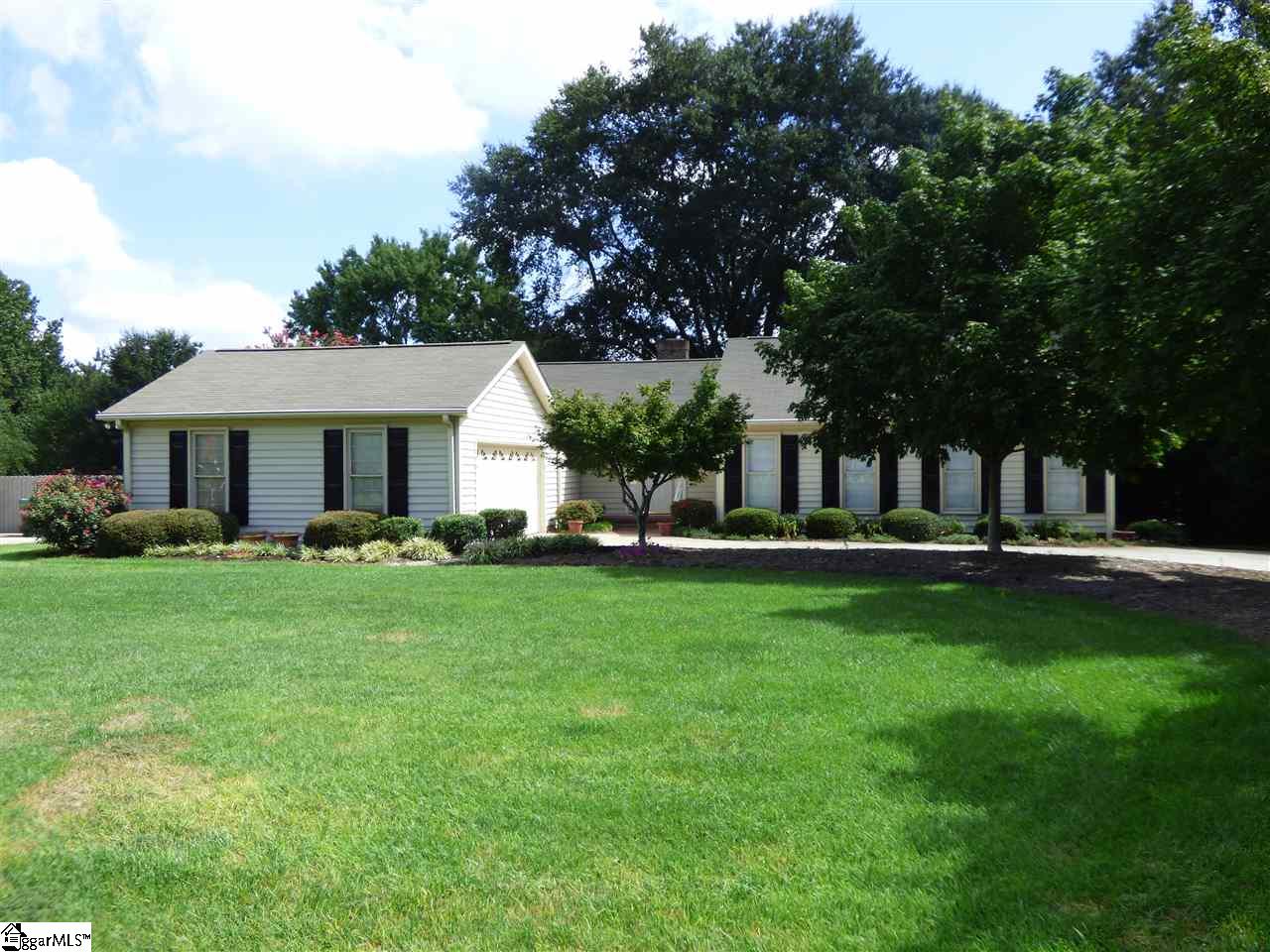 Property image 1 at 111 W Hackney Road, Greer, SC 29650