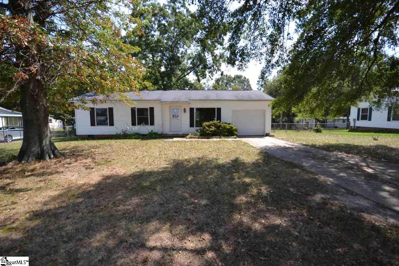 Property image 1 at 411 Georgia Street, Fountain Inn, SC 29644