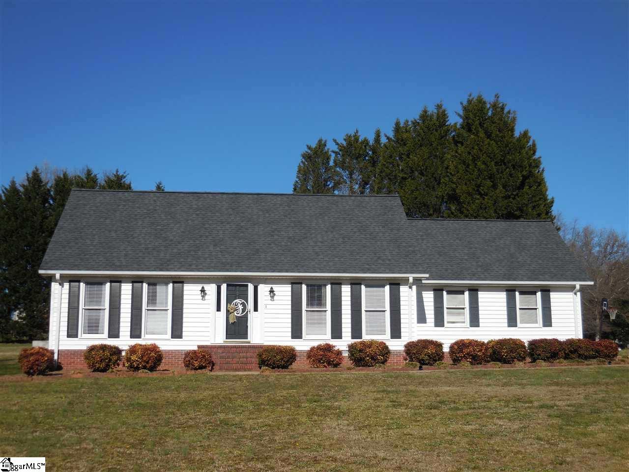 Property image 1 at 104 Cambridge Court, Easley, SC 29642