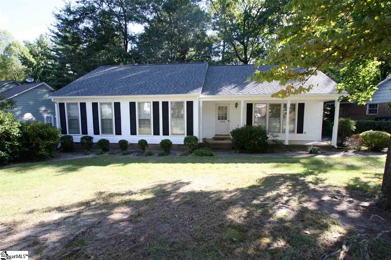 Property image 1 at 208 Singing Woods Lane, Spartanburg, SC 29301