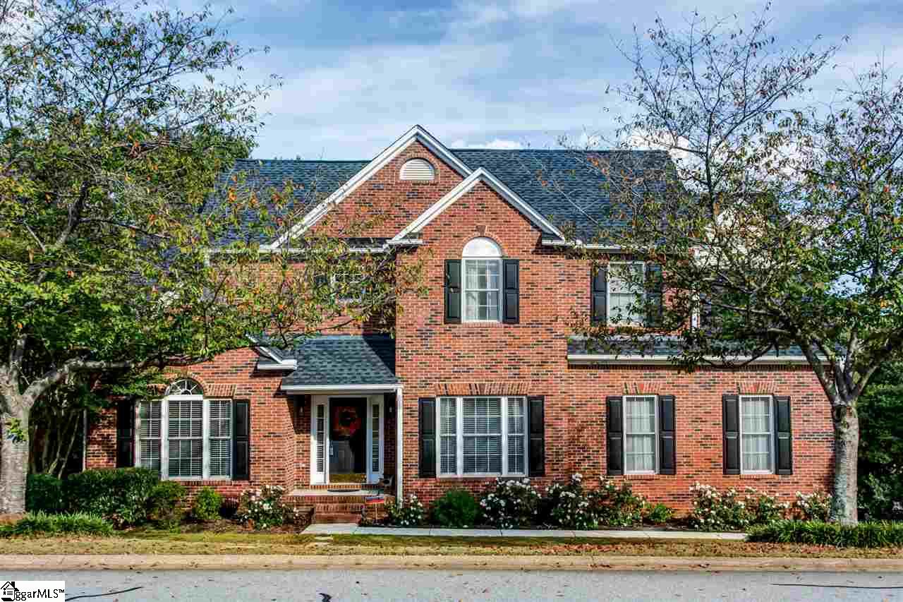 Property image 1 at 2 Wolf Den Drive, Greer, SC 29650