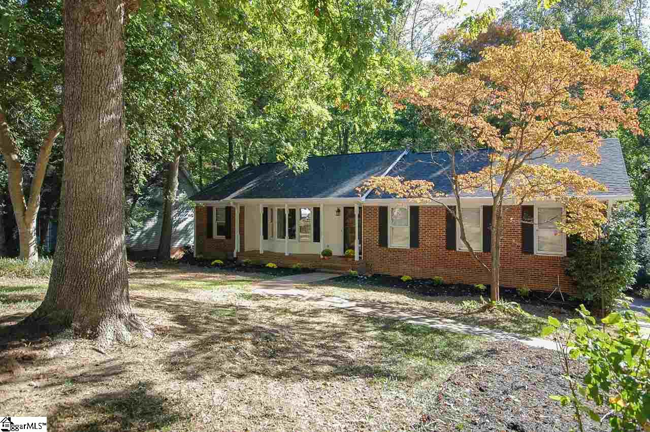 Property image 1 at 208 Bendingwood Circle, Taylors, SC 29687