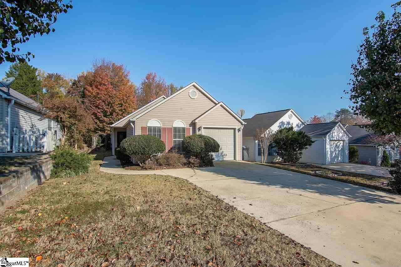 Property image 1 at 17 Lantern Lane, Greer, SC 29652