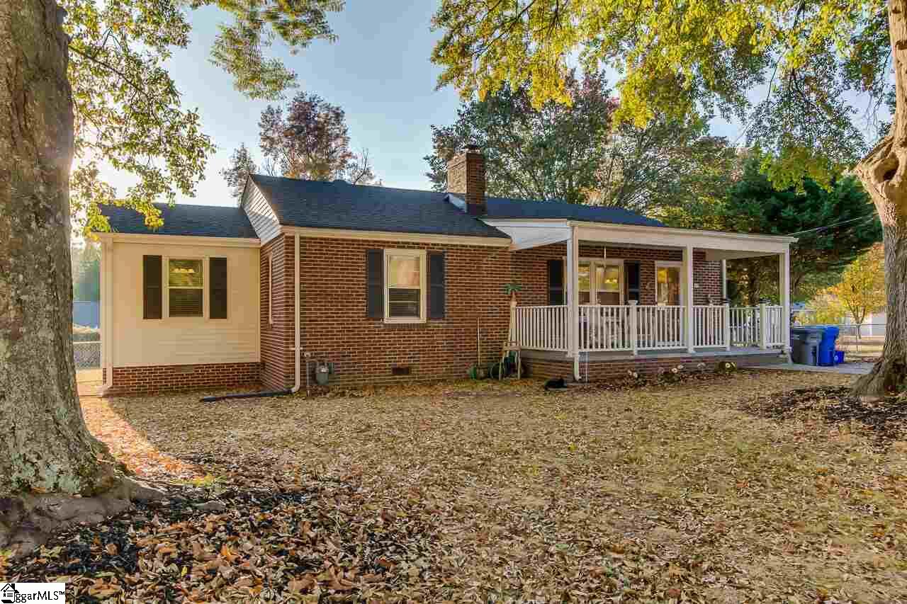 Property image 1 at 102 Elaine Avenue, Taylors, SC 29687