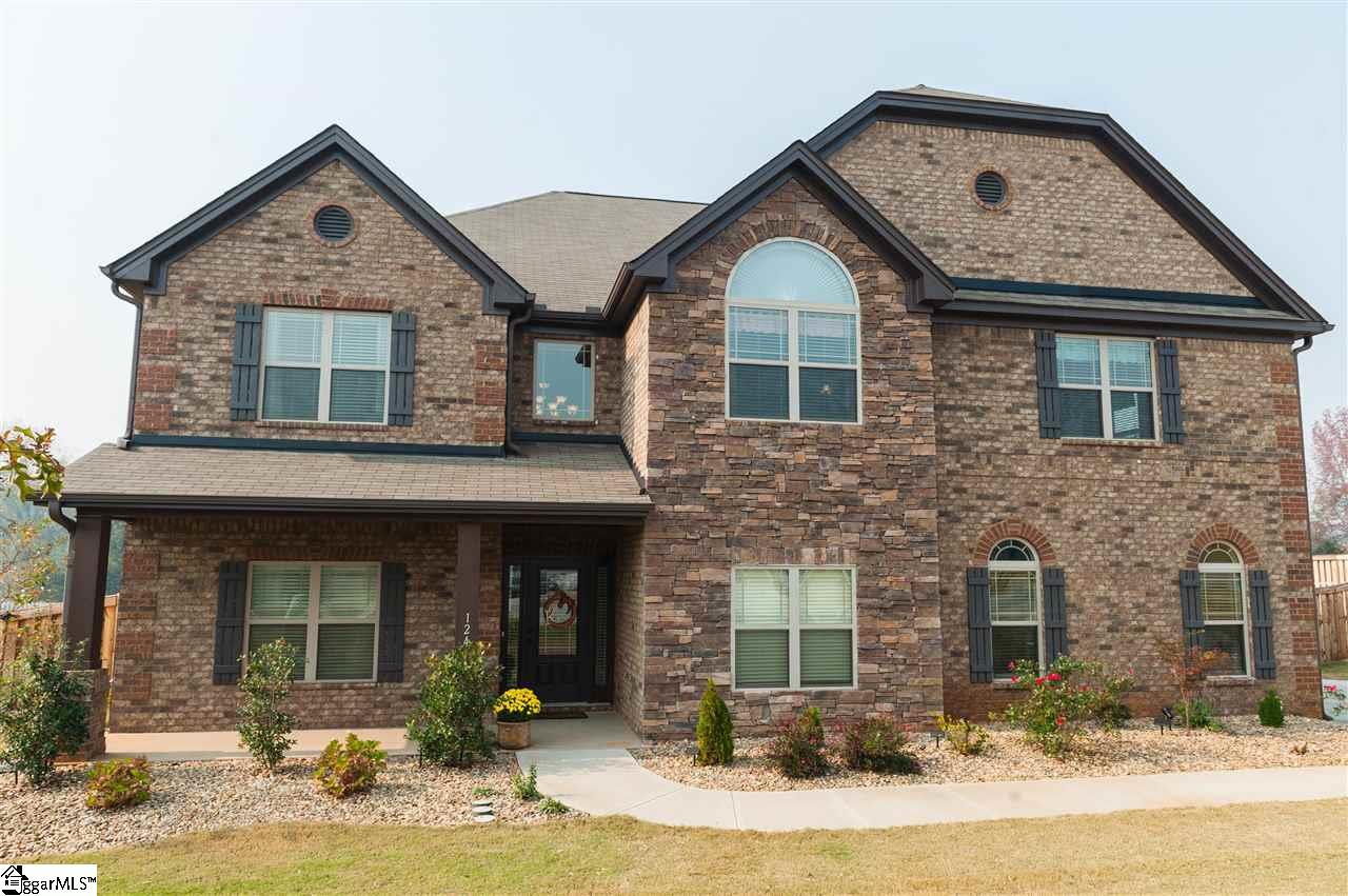 Property image 1 at 124 Harbrooke Circle, Greer, SC 29651