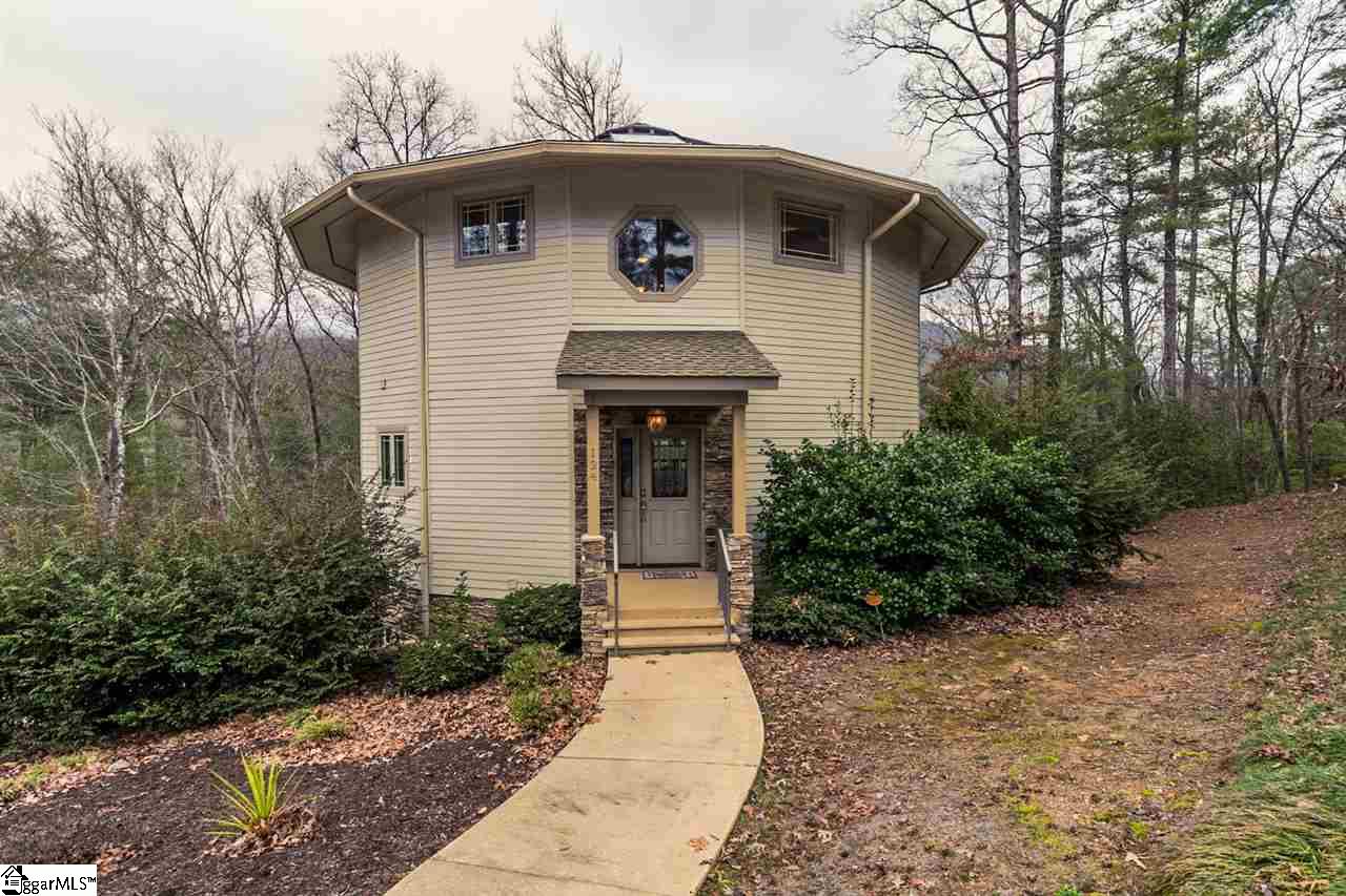 Property image 1 at 124 Oolenoy Court, Pickens, SC 29671