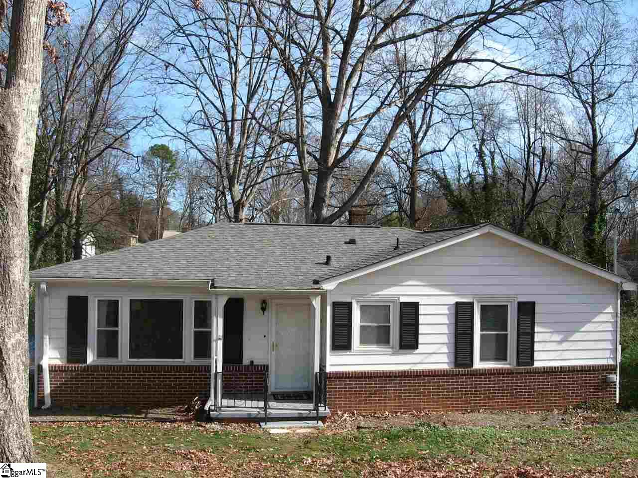 Property image 1 at 18 Sutton Drive, Taylors, SC 29687