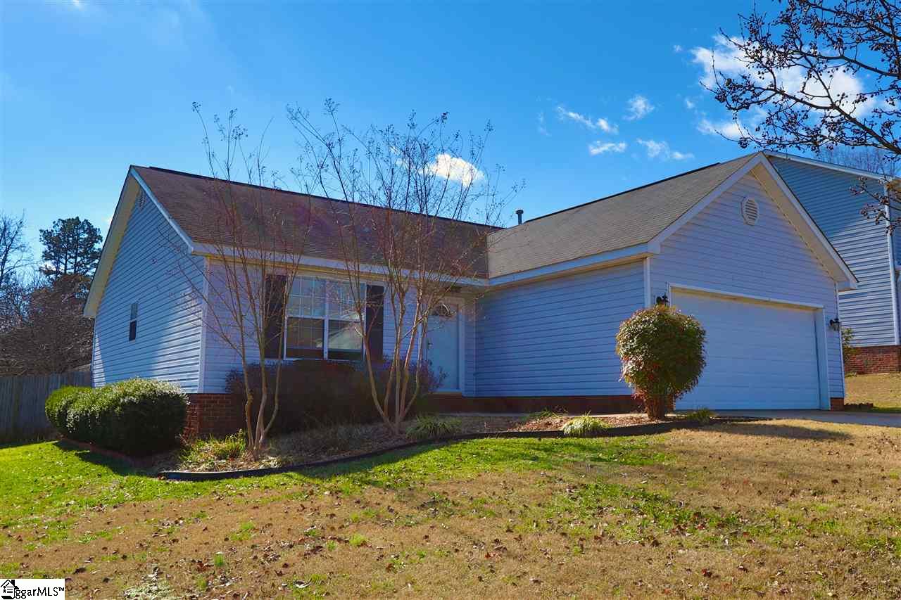 Property image 1 at 11 Michell Drive, Taylors, SC 29687