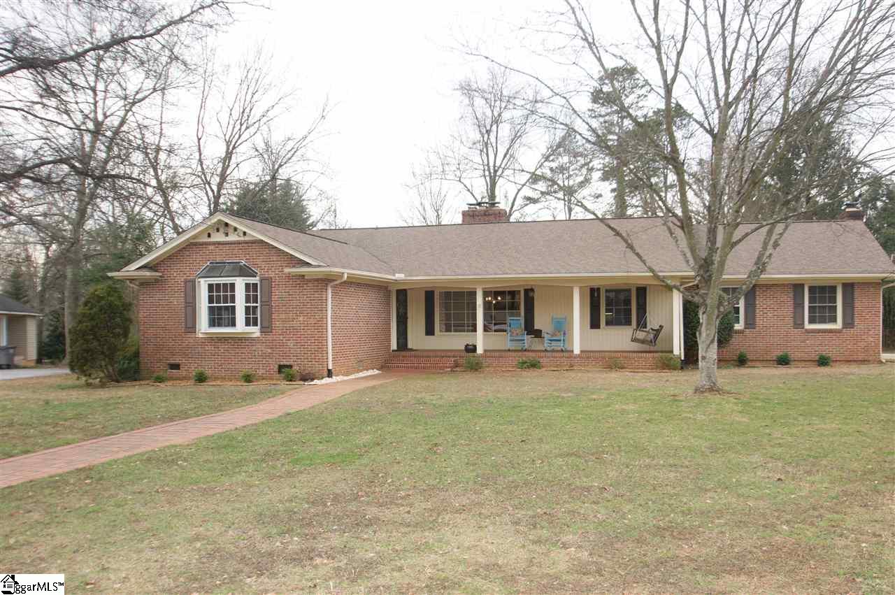 Property image 1 at 12 Valerie Drive, Greenville, SC 29615