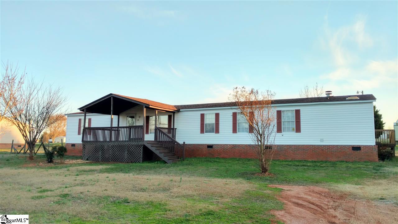 Property image 1 at 215 Glenda Lane, Easley, SC 29642