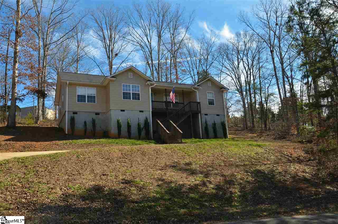 Property image 1 at 201 COUNTRY GLEN Lane, Pelzer, SC 29669