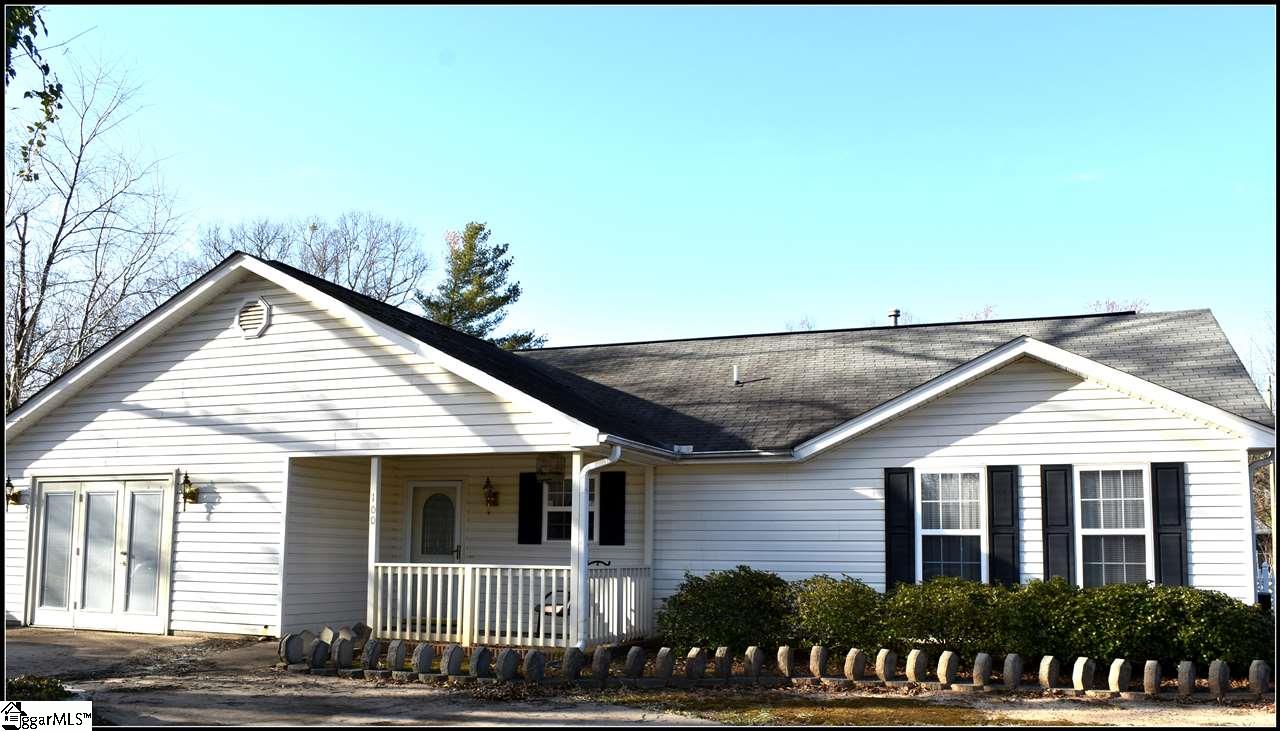 Property image 1 at 100 Gregory Drive, Greer, SC 29651-1114