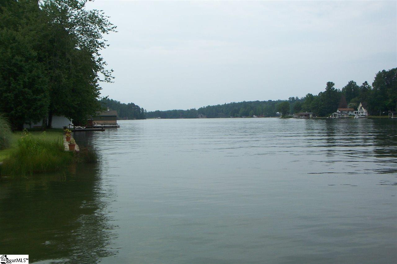 Property image 1 at 323 Evergreen Ridge, Tamassee, SC 29686