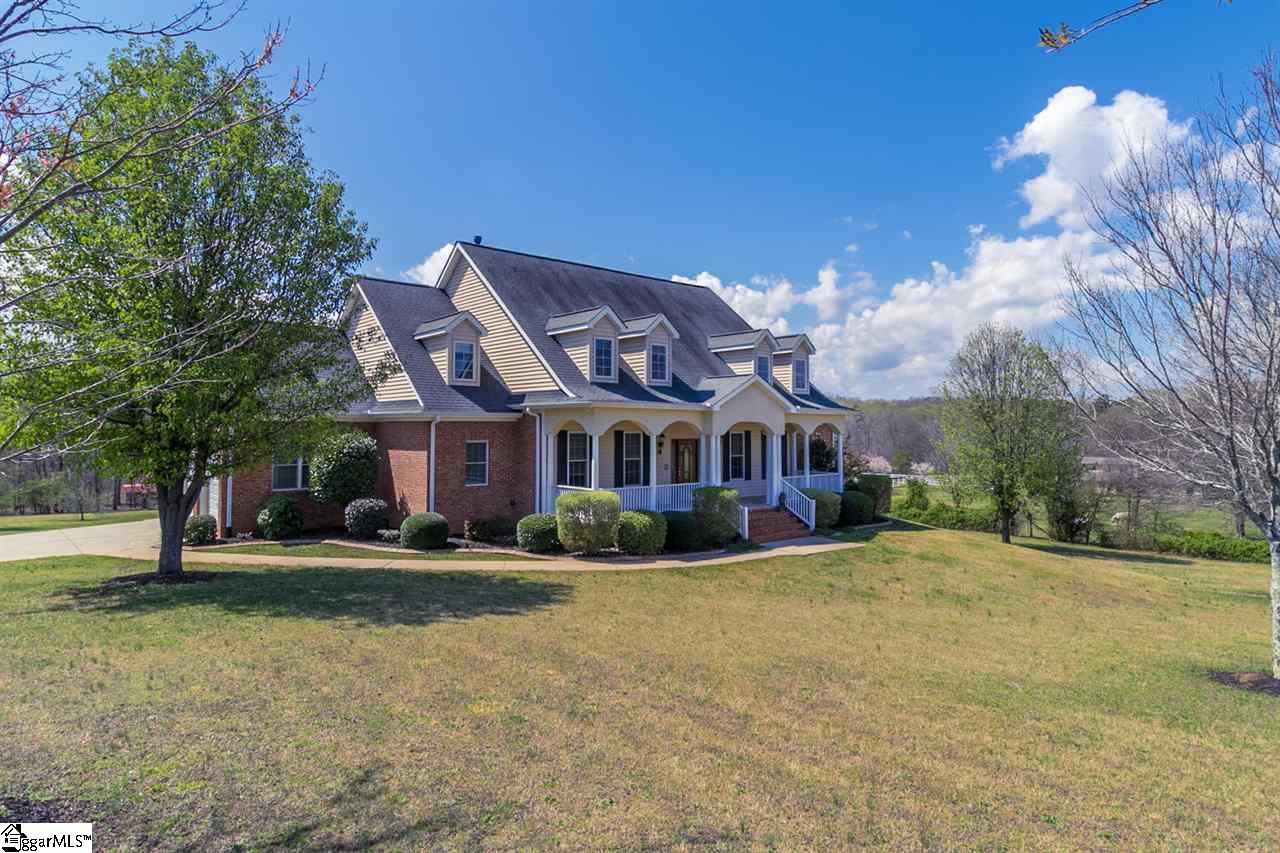 Property image 1 at 135 Lake Road, Easley, SC 29642