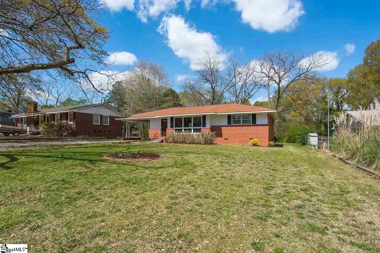 Property image 1 at 152 Revere Circle, Spartanburg, SC 29302-4615