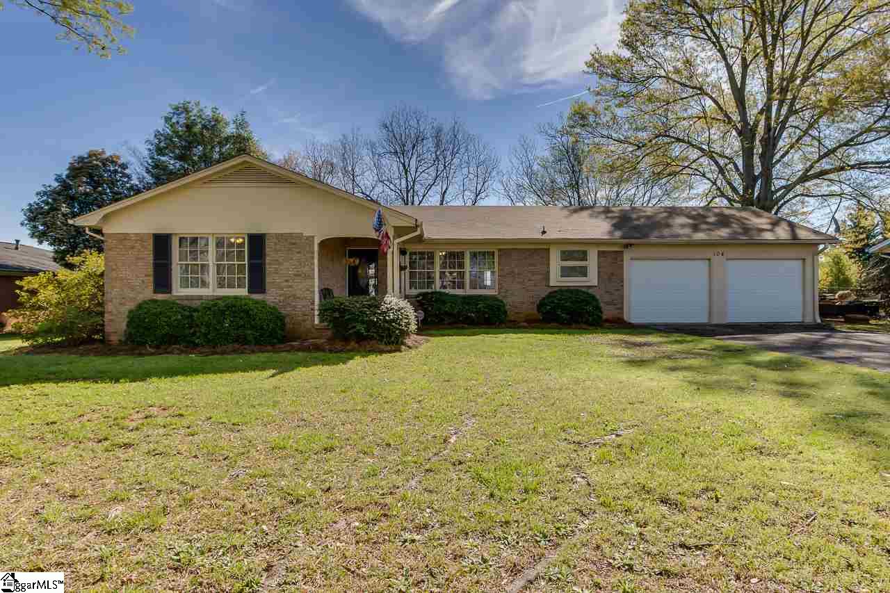 Property image 1 at 104 James Street, Easley, SC 29642