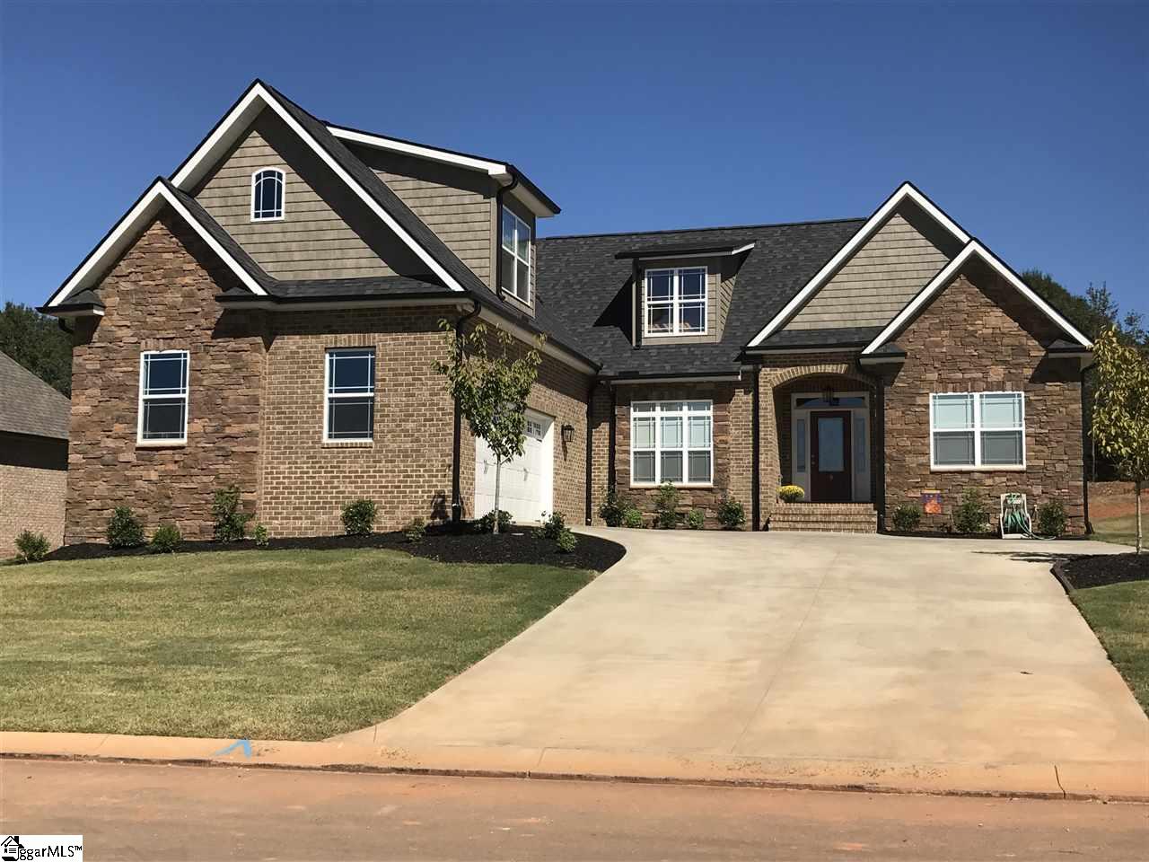 Property image 1 at 9 Meadowdale Lane, Greer, SC 29651