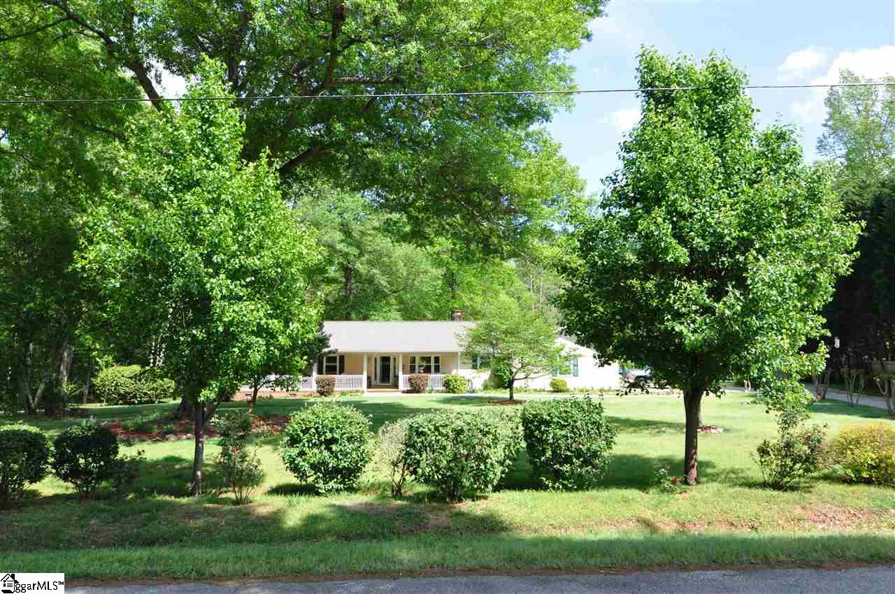 Property image 1 at 111 Kingswood Circle, Simpsonville, SC 29681