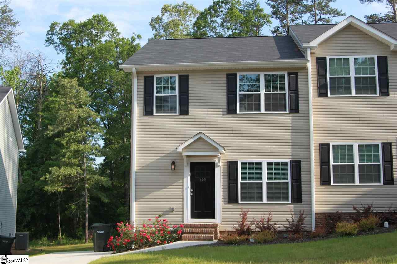 Property image 1 at 122 Village Court, Greer, SC 29651