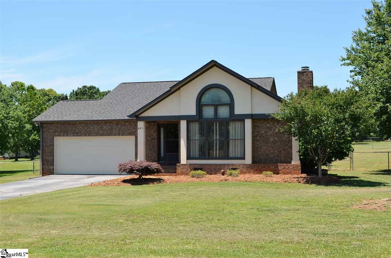 Property image 1 at 403 Greenridge Drive, Moore, SC 29369