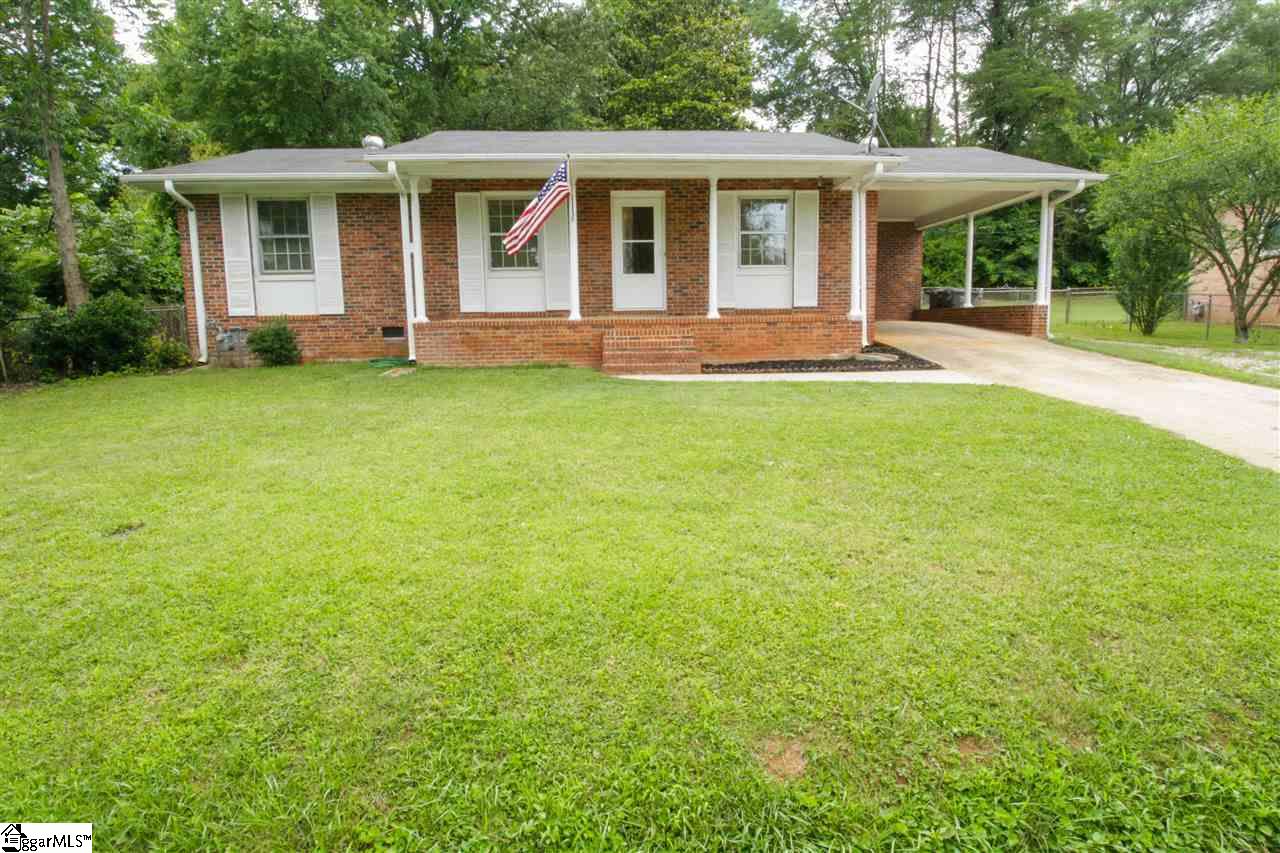 Property image 1 at 10 Melody Lane, Greenville, SC 29617