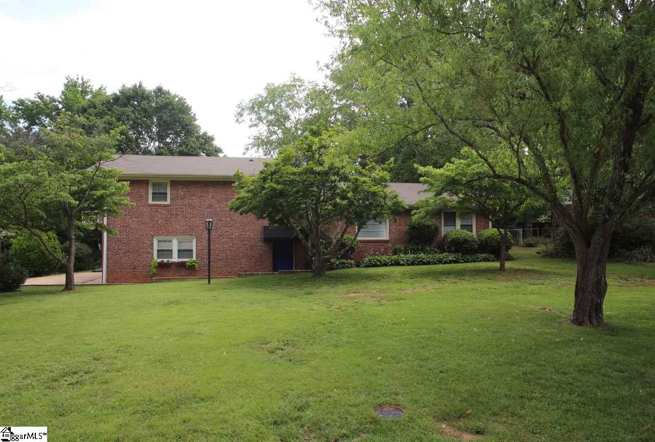 Property image 1 at 15 Holmsby Lane, Taylors, SC 29687