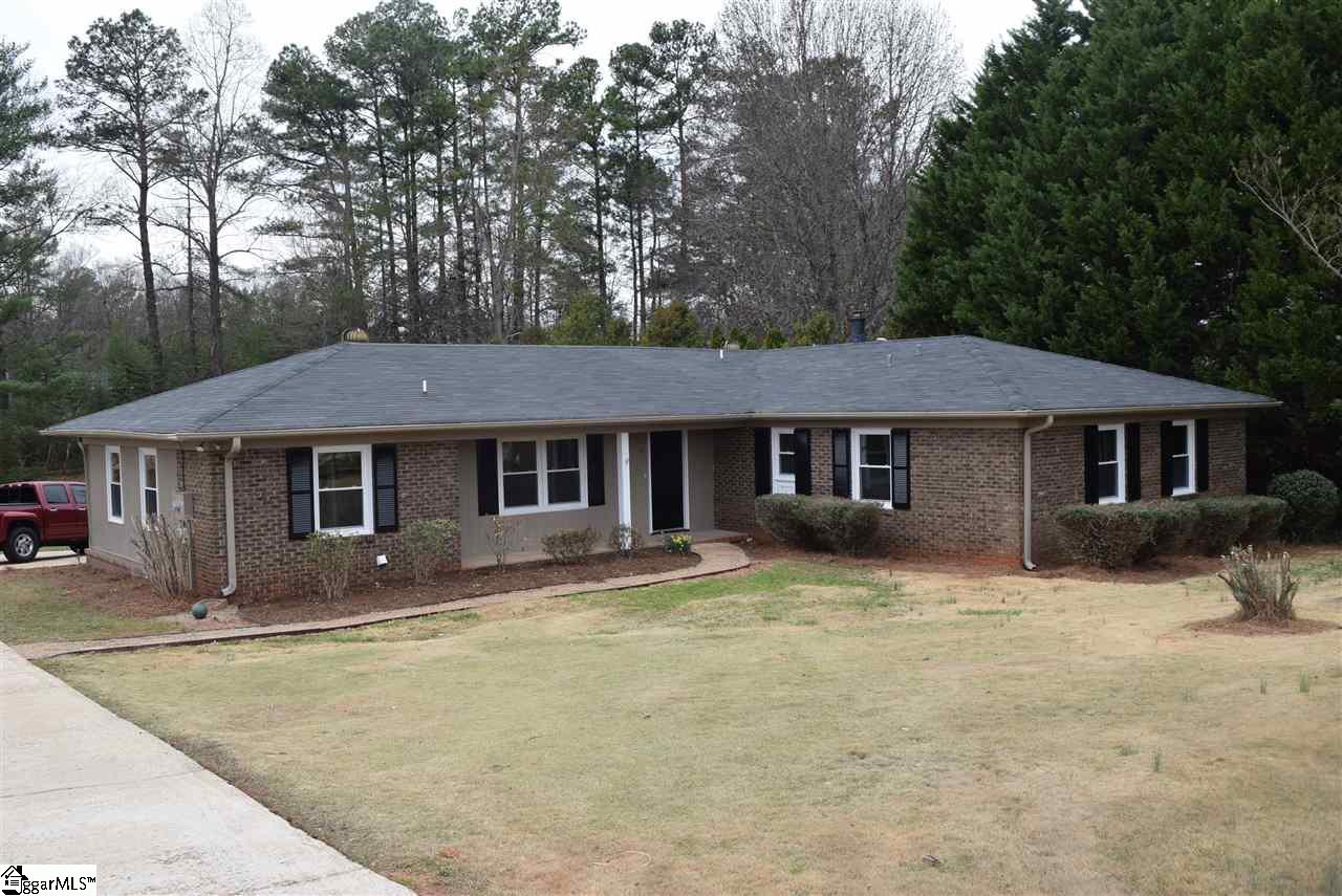 11 Green Acres Drive