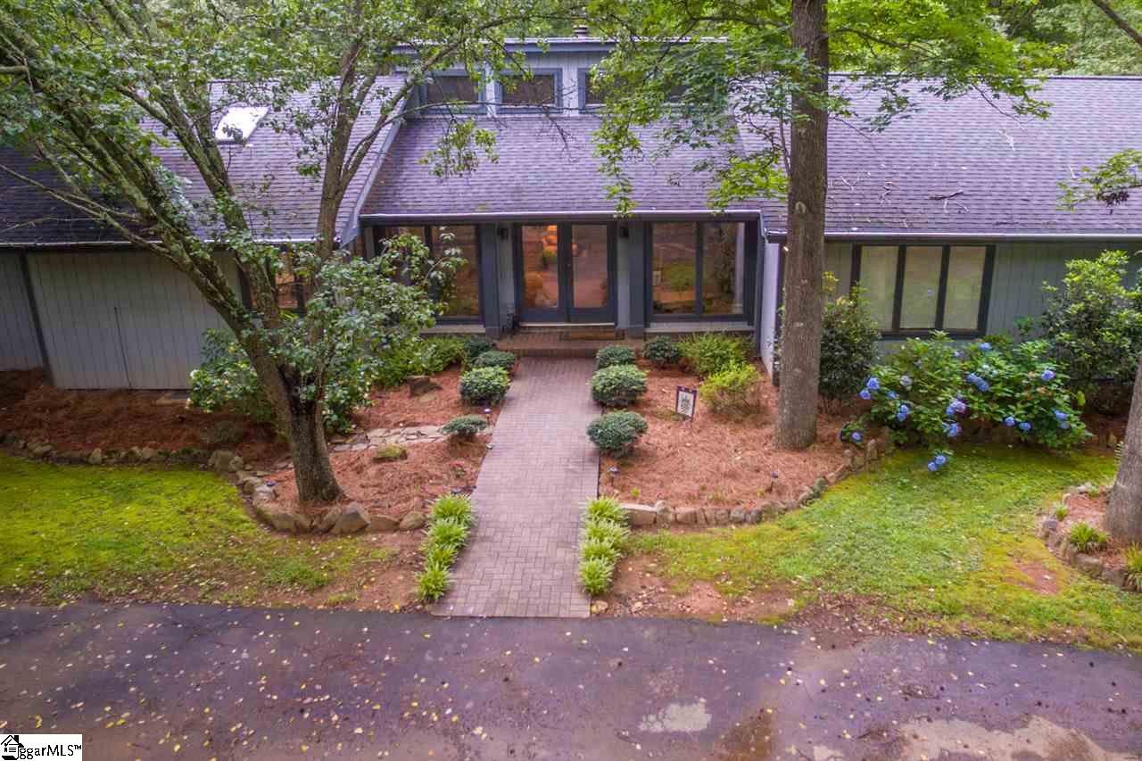 113 Oak Meadow Drive