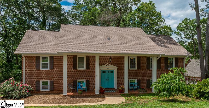 Property image 1 at 302 Lakecrest Drive, Greer, SC 29651-5954