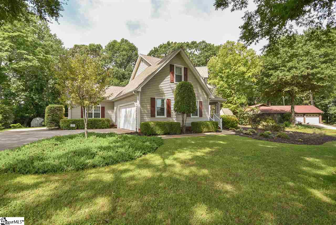 Property image 1 at 613 Clarendon Drive, Easley, SC 29642-9335