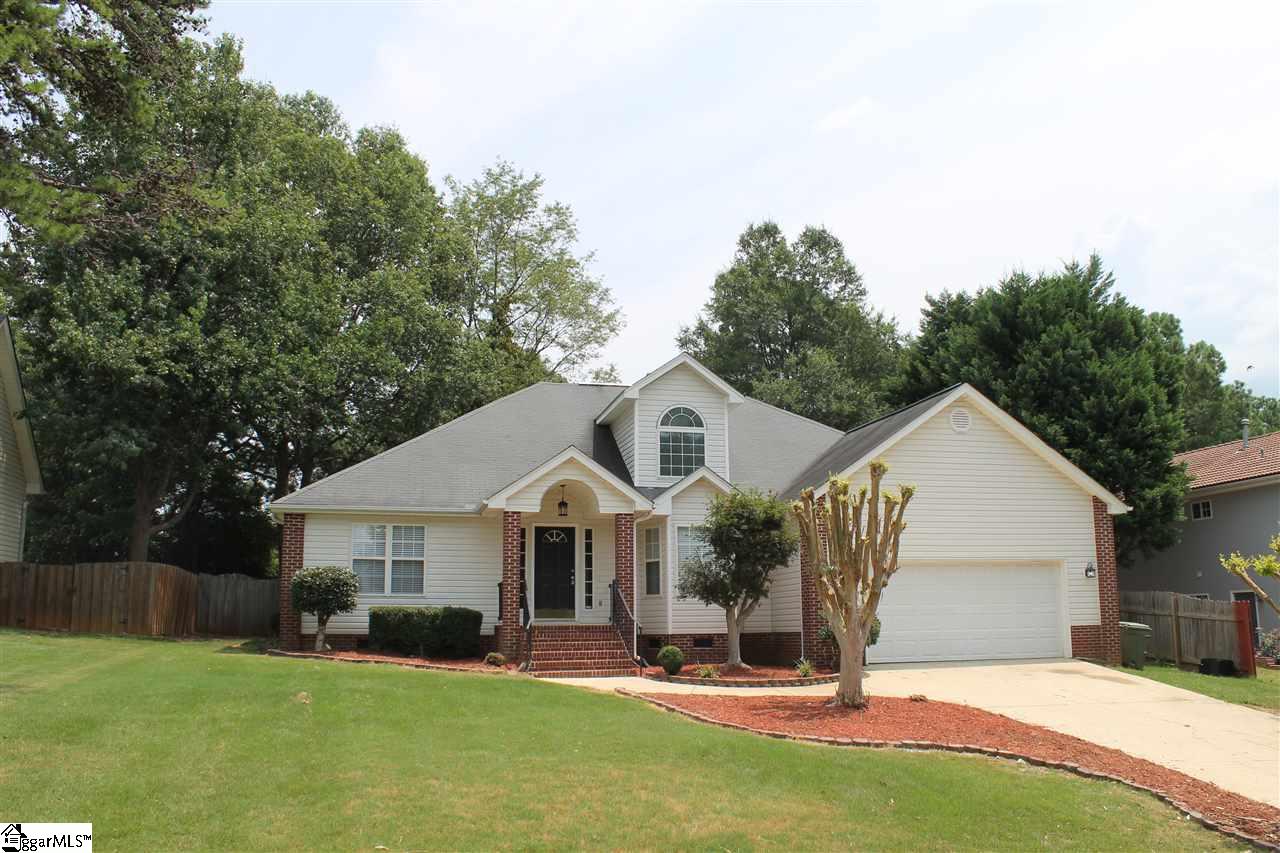 Property image 1 at 109 Chetsworth Lane, Greenville, SC 29607