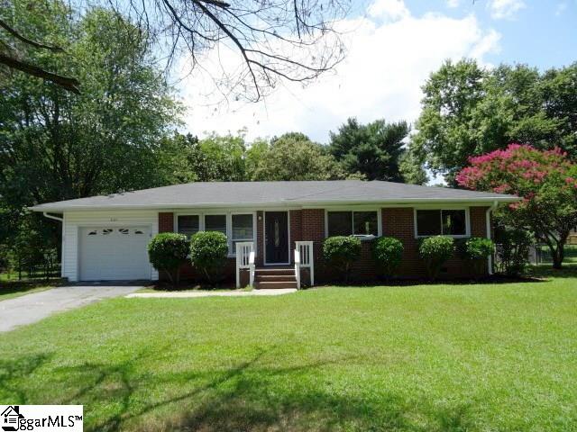 Property image 1 at 205 Looneybrook Drive, Fountain Inn, SC 29644