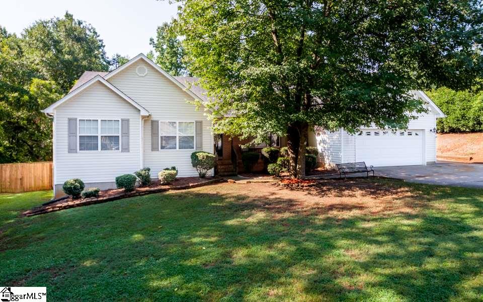 Property image 1 at 140 Grove Pointe, Greer, SC 29651