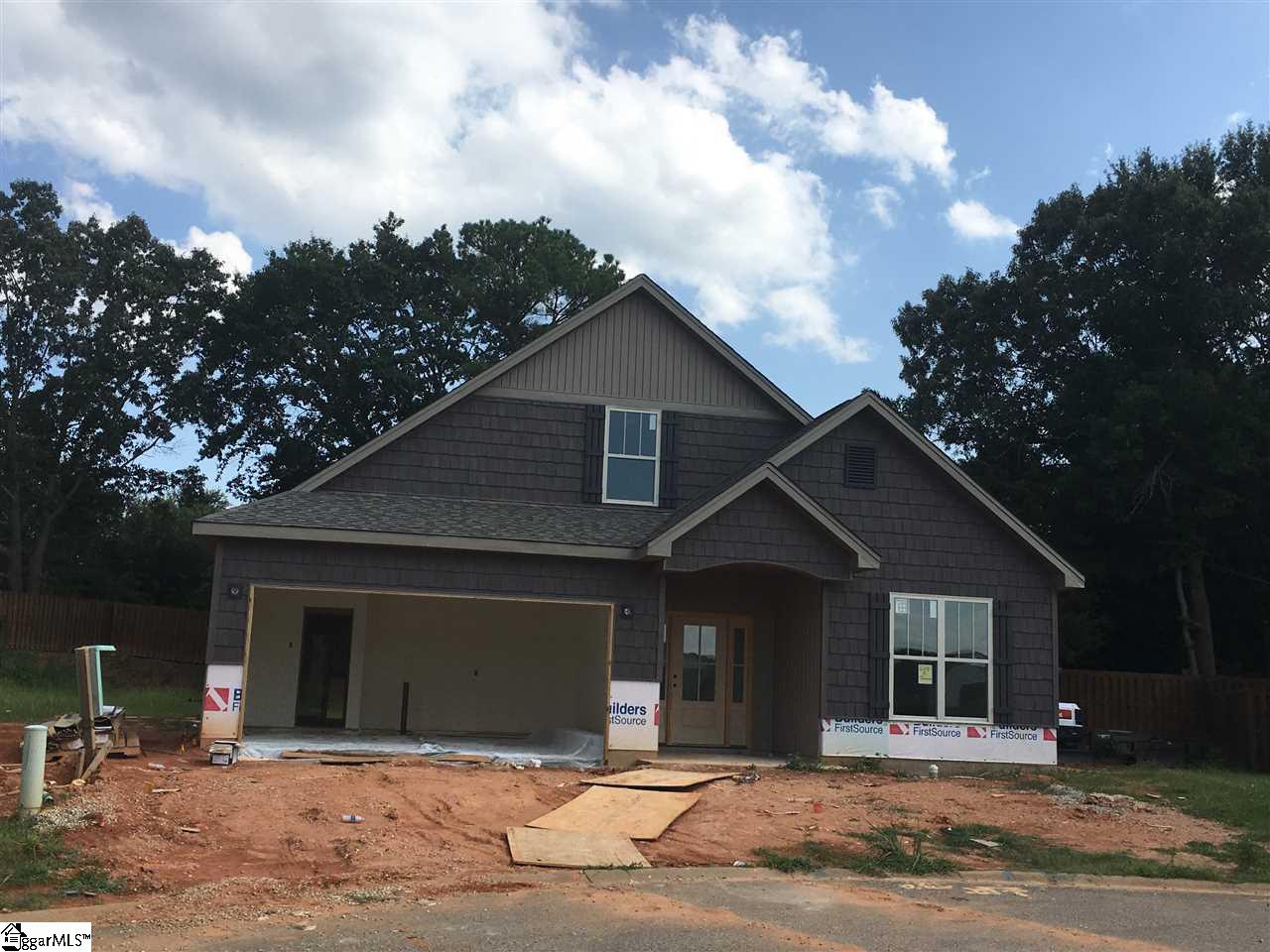 Property image 1 at 827 LYNSHIRE Lane, Moore, SC 29369