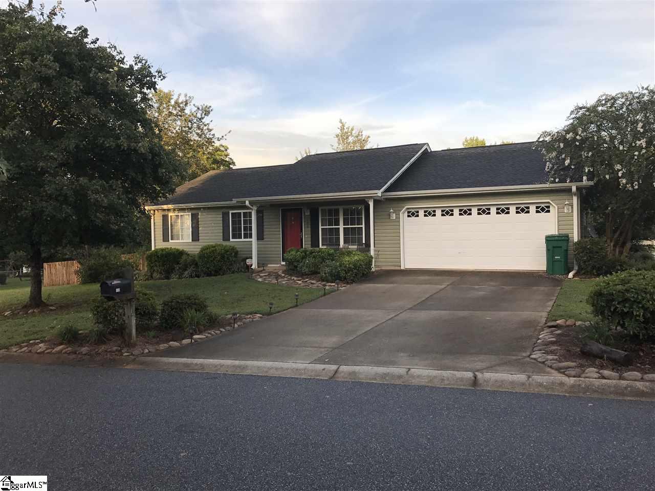 Property image 1 at 100 Viking Drive, Greer, SC 29651