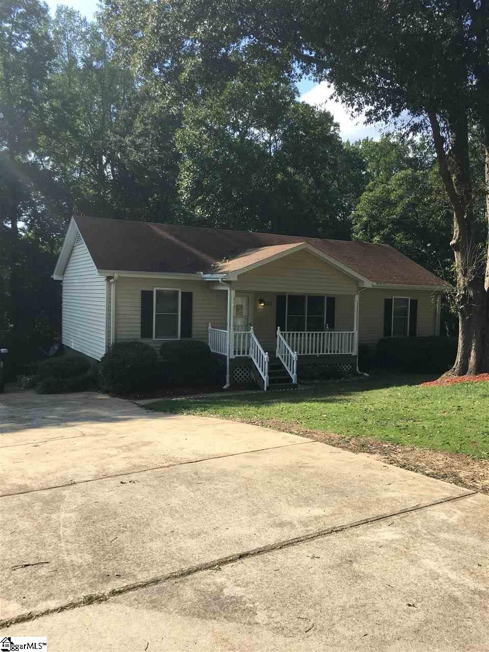 Property image 1 at 223 Florence Drive, Simpsonville, SC 29681