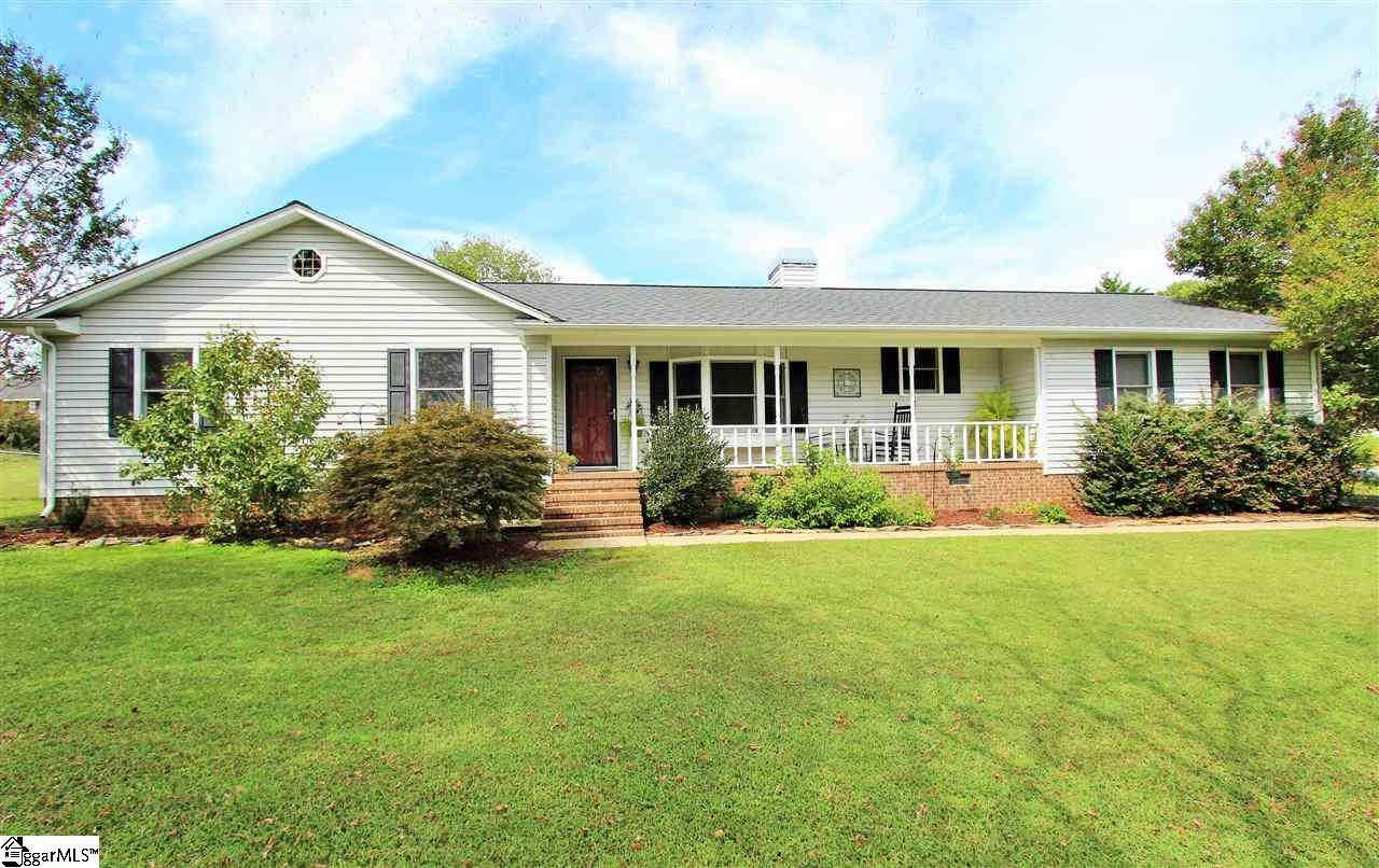 Property image 1 at 15 Chestnut Ridge Drive, Inman, SC 29349