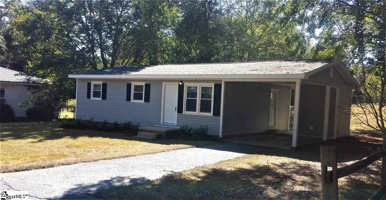 Property image 1 at 214 Mark Street, Easley, SC 29640