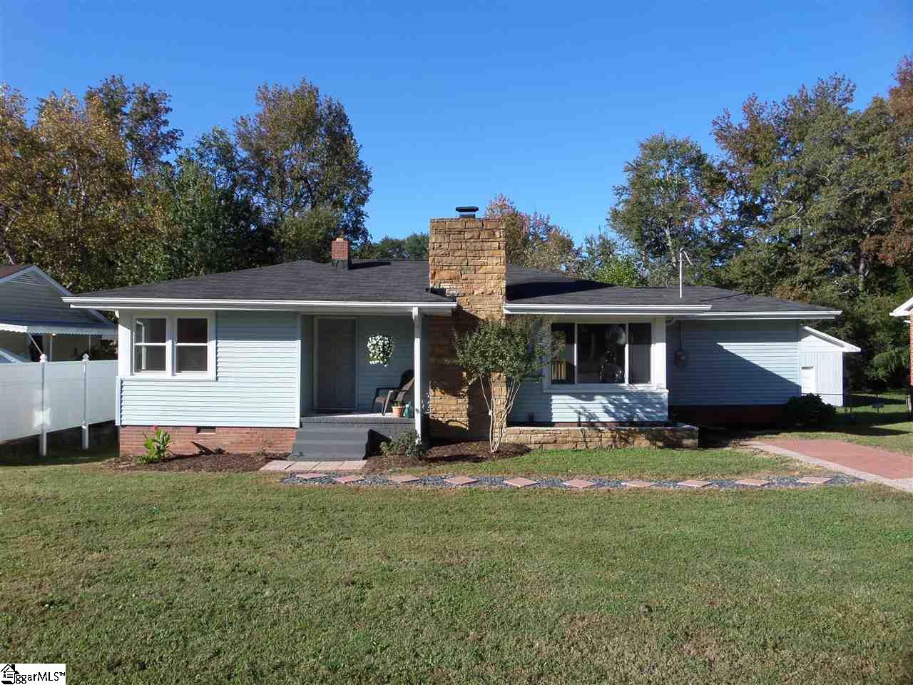 Property image 1 at 28 Cardinal Drive, Taylors, SC 29687