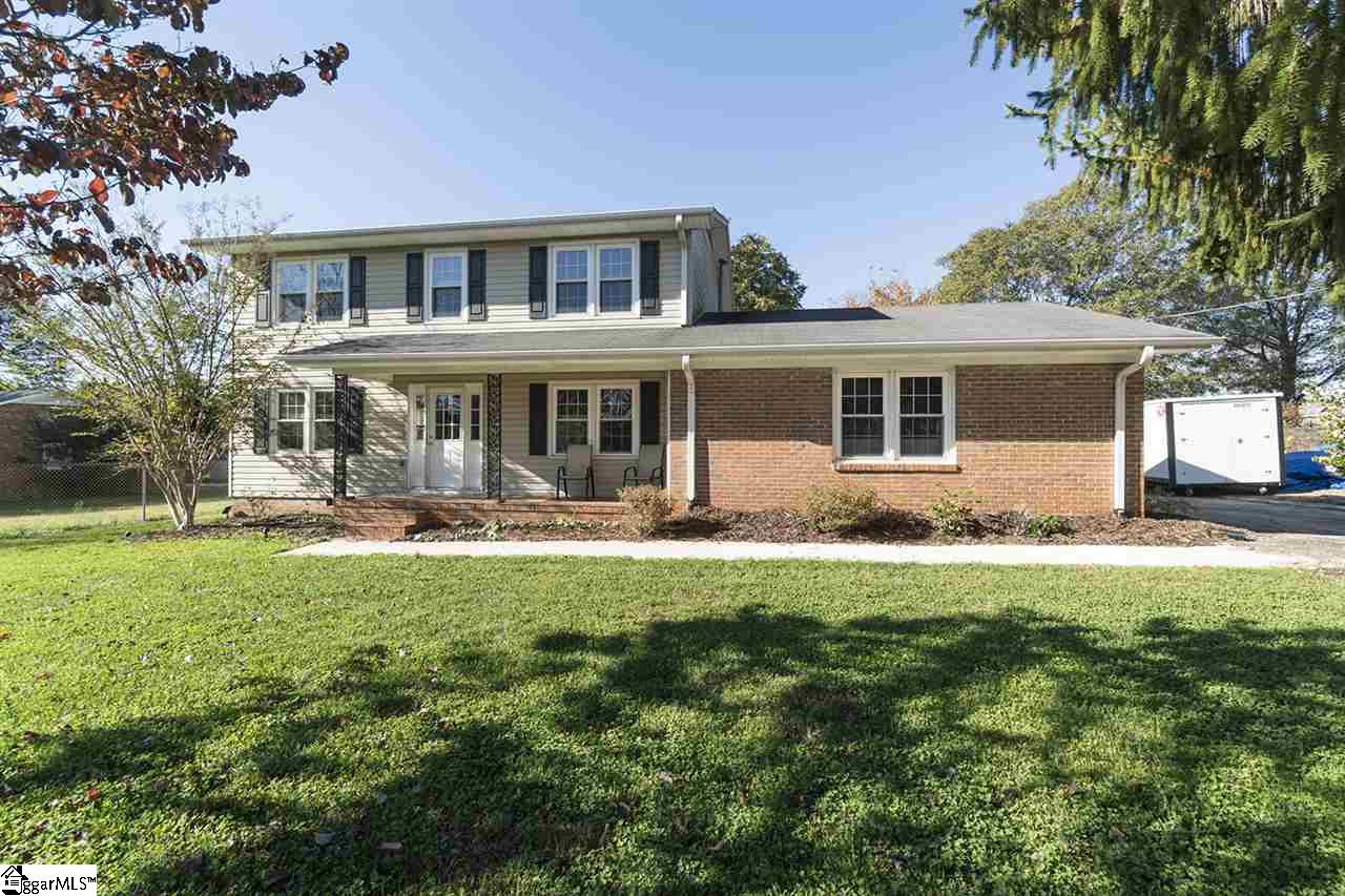 Property image 1 at 106 Pleasant Drive, Easley, SC 29642