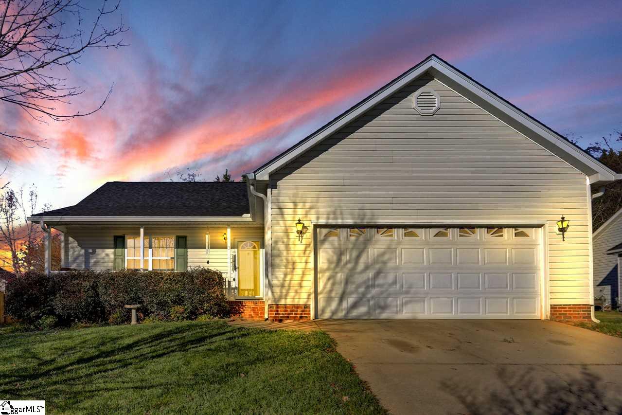 Property image 1 at 3 Willow Wood Court, Taylors, SC 29687