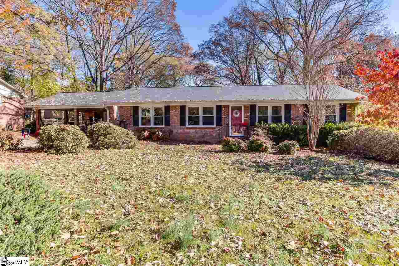 Property image 1 at 11 Whitman Drive, Taylors, SC 29687