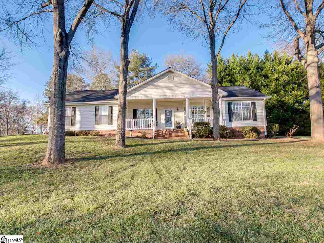 Property image 1 at 100 Lakecrest Drive, Greer, SC 29651