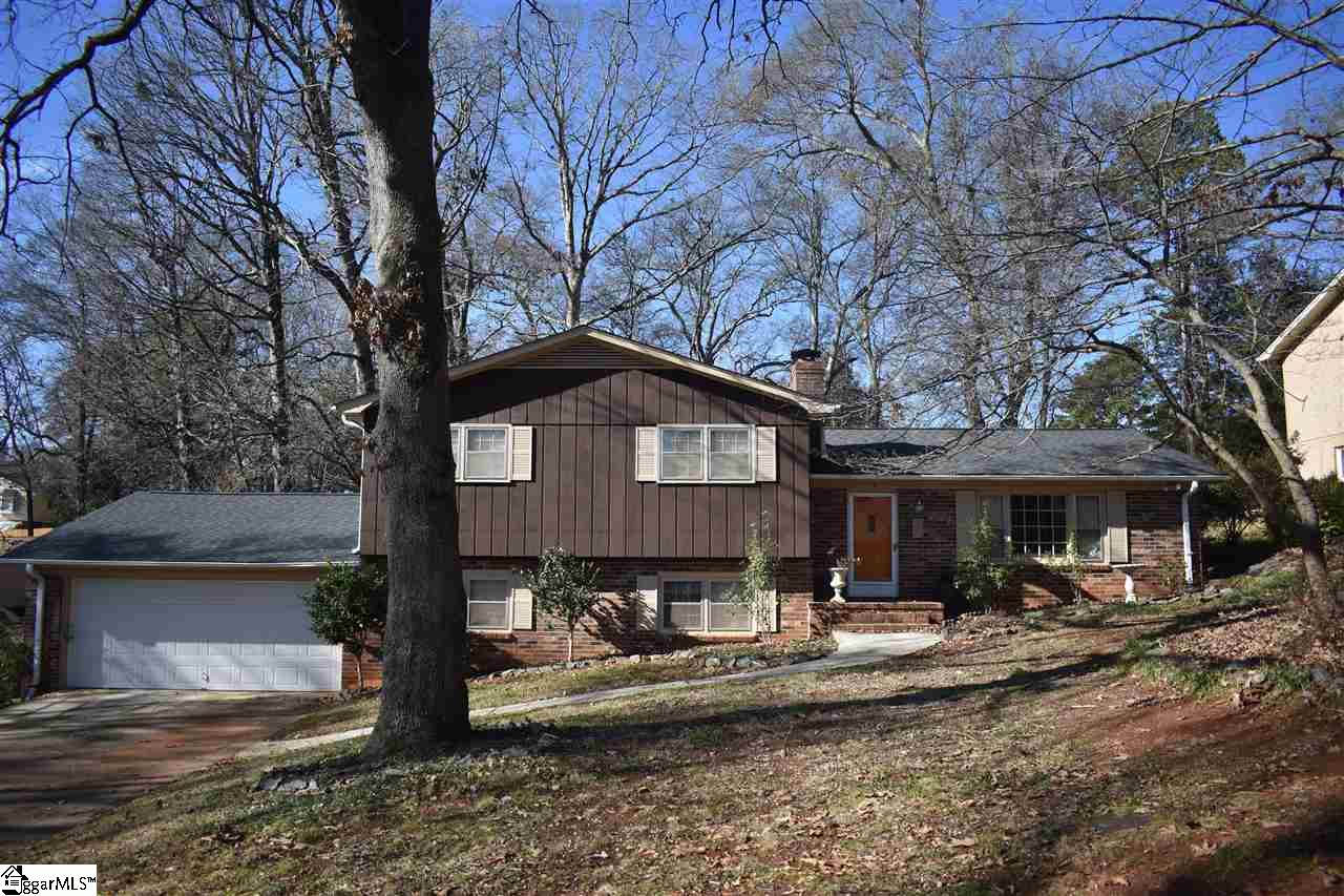 Property image 1 at 5 Roe Court, Greenville, SC 29617
