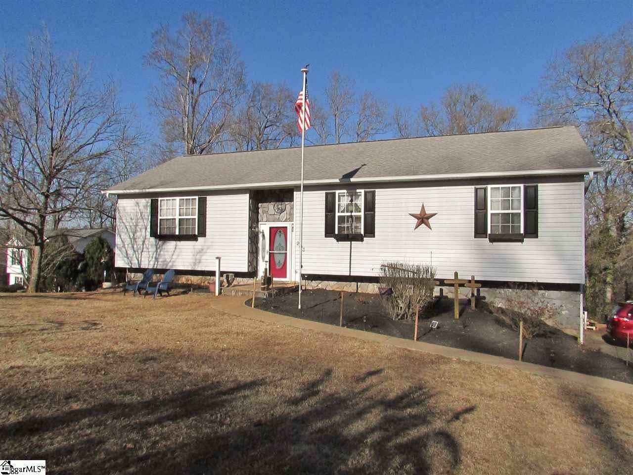 Property image 1 at 203 Palmetto Circle, Greer, SC 29651