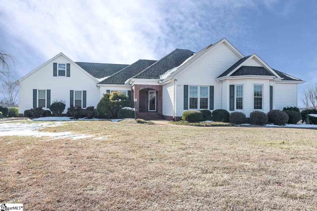 Property image 1 at 2827 Locust Hill Road, Taylors, SC 29687