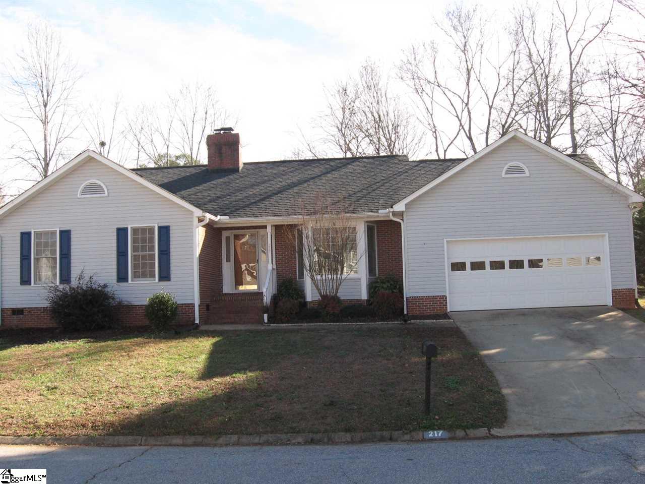 Property at 217 Hatteras Lane, Simpsonville, SC 29680