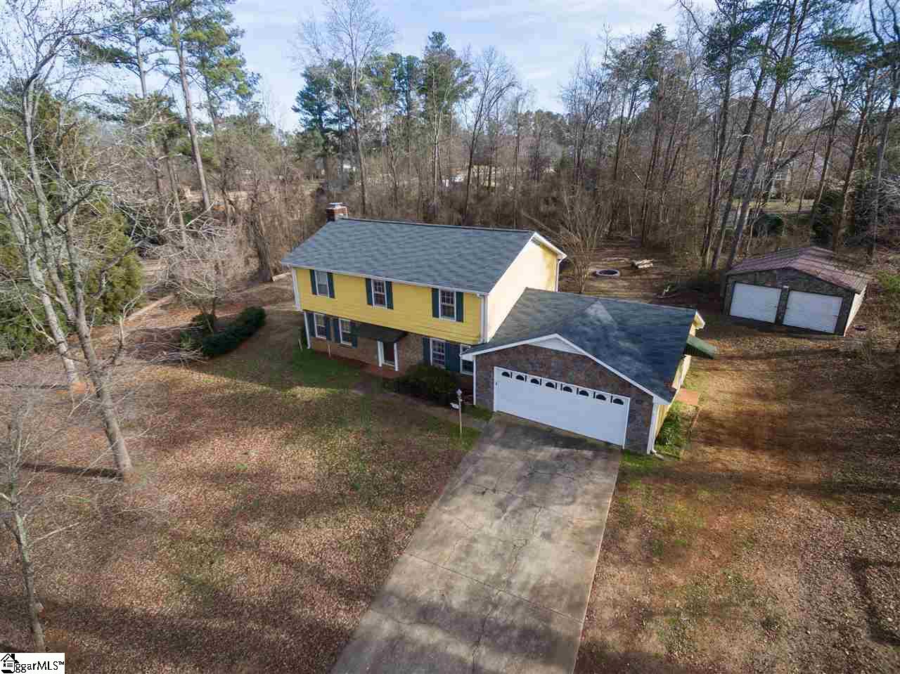 Property image 1 at 140 Chestnut Lake Drive, Inman, SC 29349
