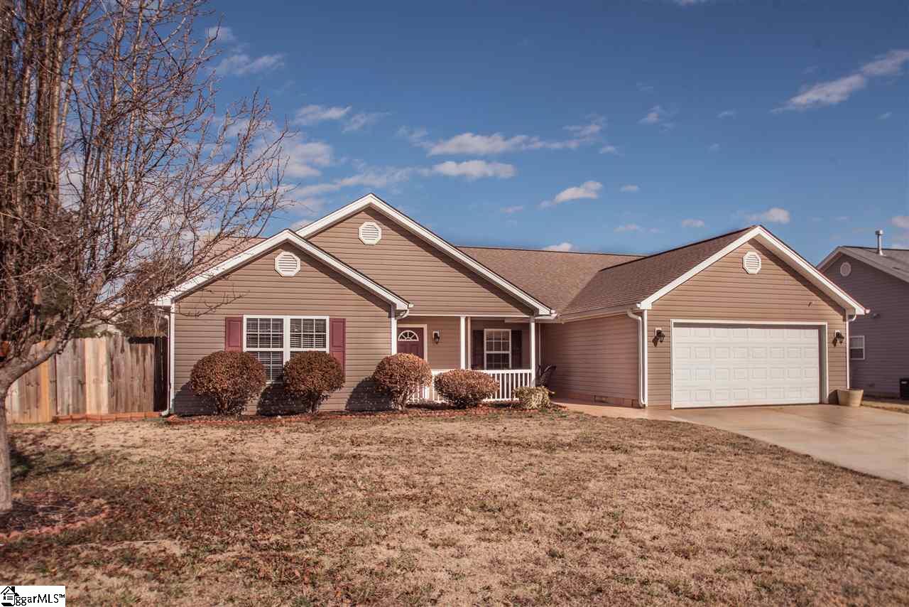 Property image 1 at 6 Muirfield Court, Simpsonville, SC 29681